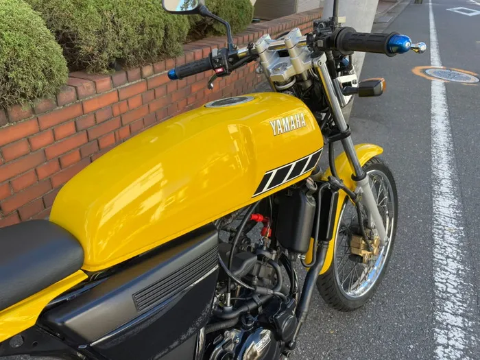 RZ50 タンク右側面