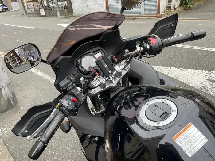 バンディット1250F　スマホホルダー装備