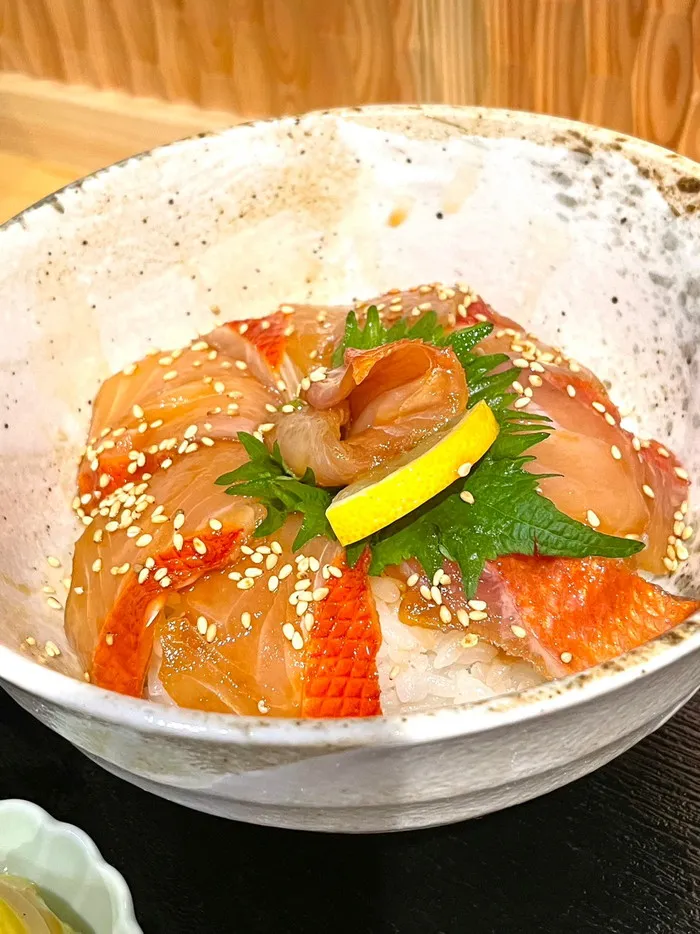 金目鯛の漬け丼